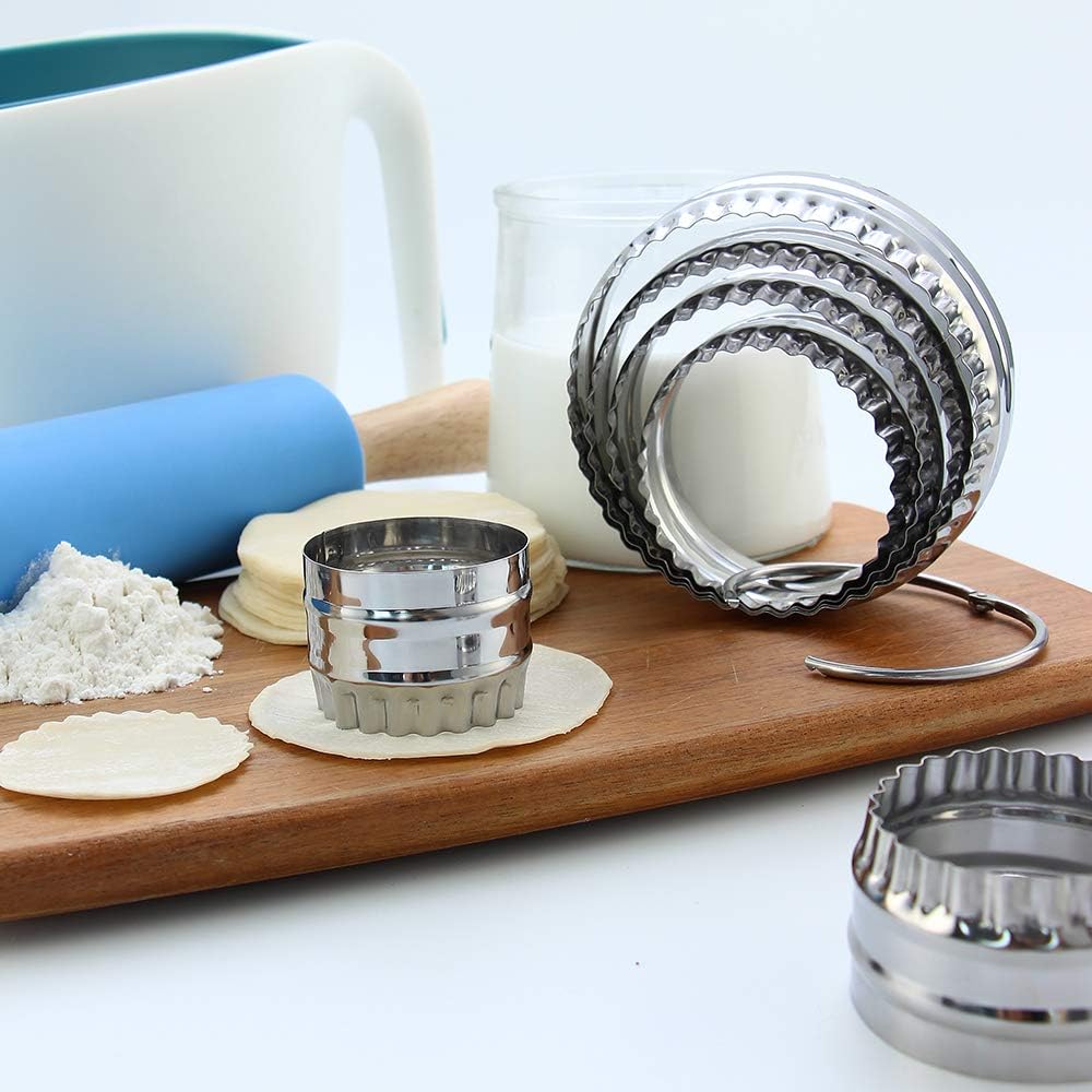 6-Piece Round Fluted Stainless Steel Cookie Cutter Set – Multiple Size Biscuit Rings – For Baking, Cookies, Pies & Fondant