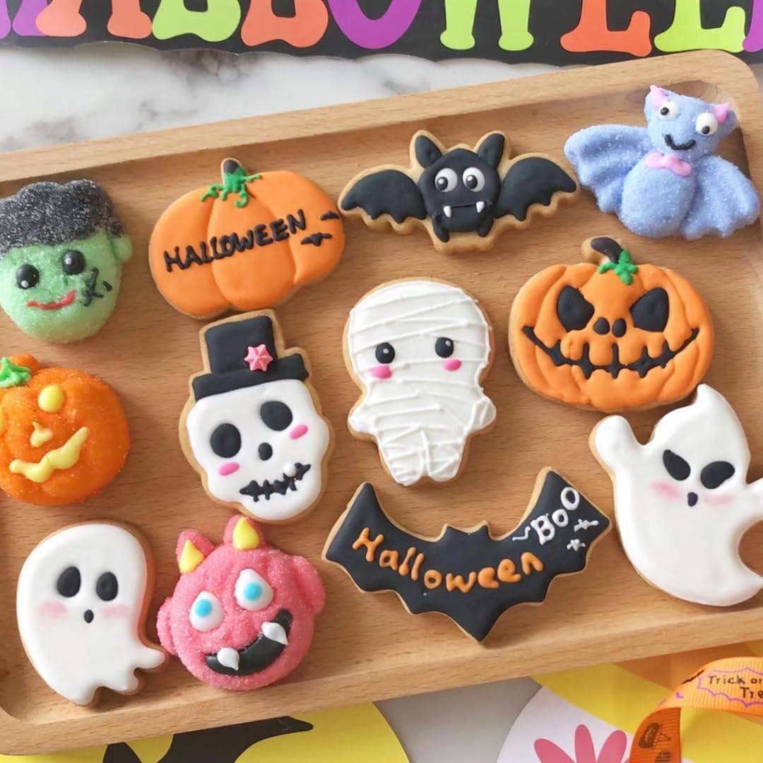 5-Piece Halloween Stainless Steel Cookie Cutter Set | Cat, Ghost, Bat, Pumpkin & More Shapes | Food-Grade Material | Ideal for Cookies, Biscuits, Fondant, Sandwich & Fruit Cutting
